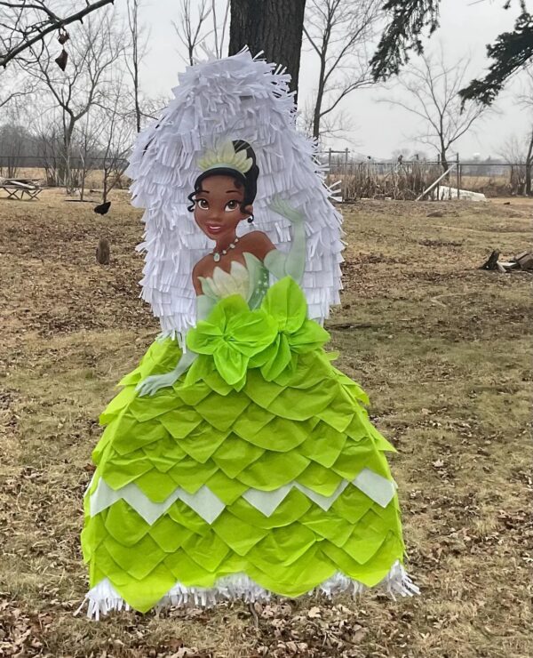 Princess and The Frog Tiana 3D Pinata 24