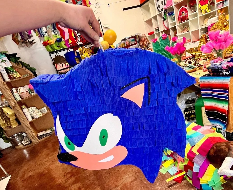 Sonic the Hedgehog Sonic Modern Face 3D Pinata 24" inch Decoration Party Birthday